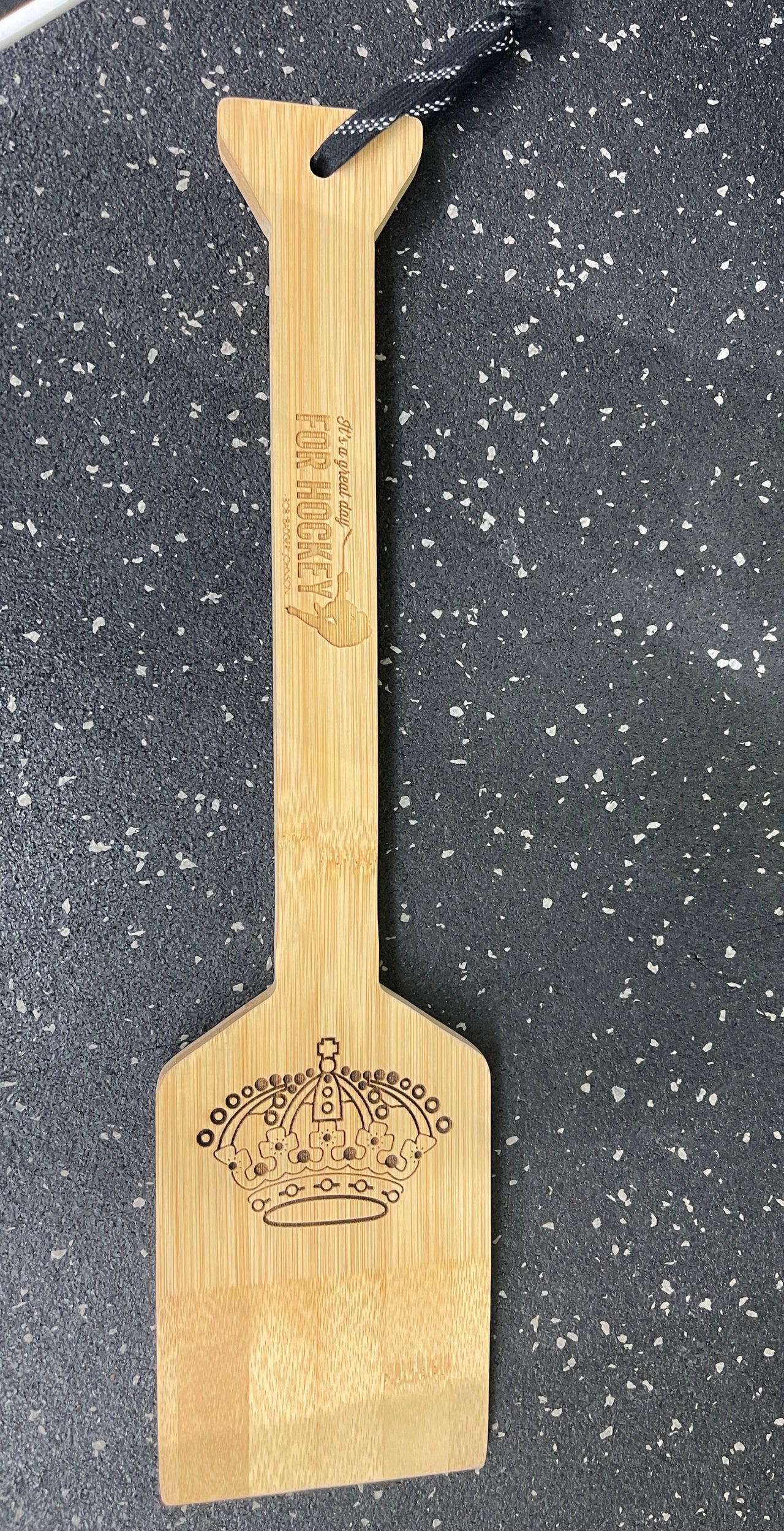 Ultimate LA Kings BBQ Grill Scraper - Effortless Cleaning