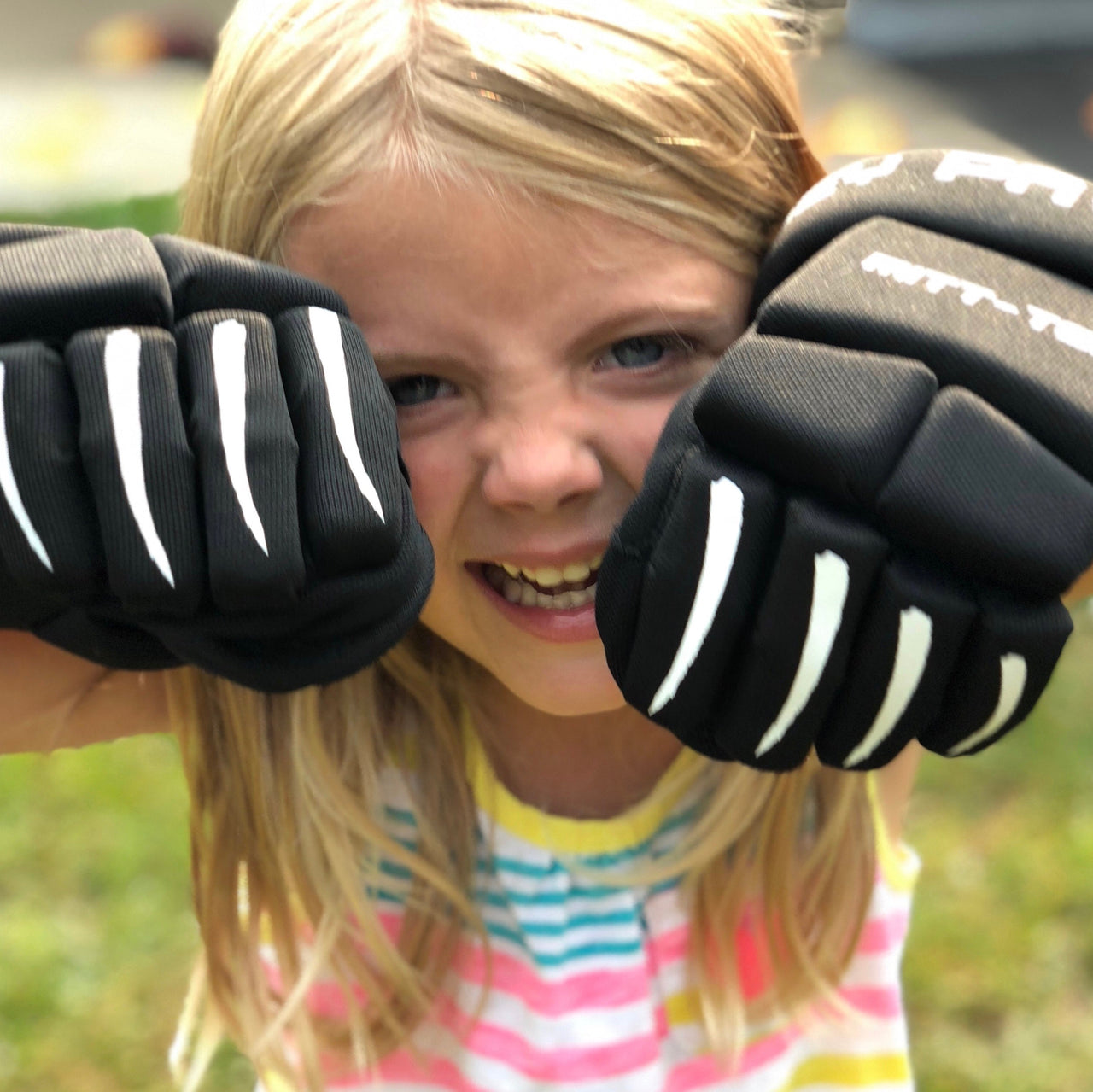 Hockey Paws Mittens
