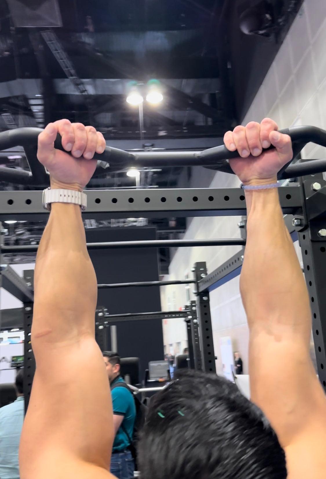 Kit TGrip Commercial 4' Wide Rig - 3x3 Steel - Functional Multi-Grip Pull-Up - Sandwich Style J-Hooks
