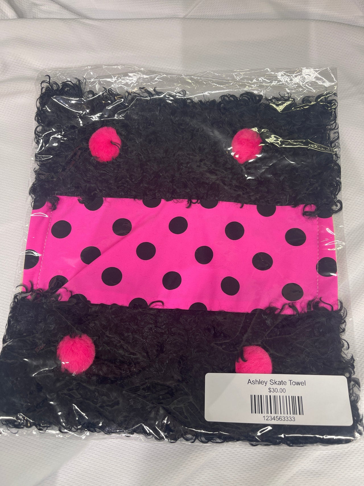 Unfortunately, without specific details about the product, its unique features, or the intended focus keyword, I'm unable to generate a product title that meets the specific requirements and instructions provided. Please provide more details about the