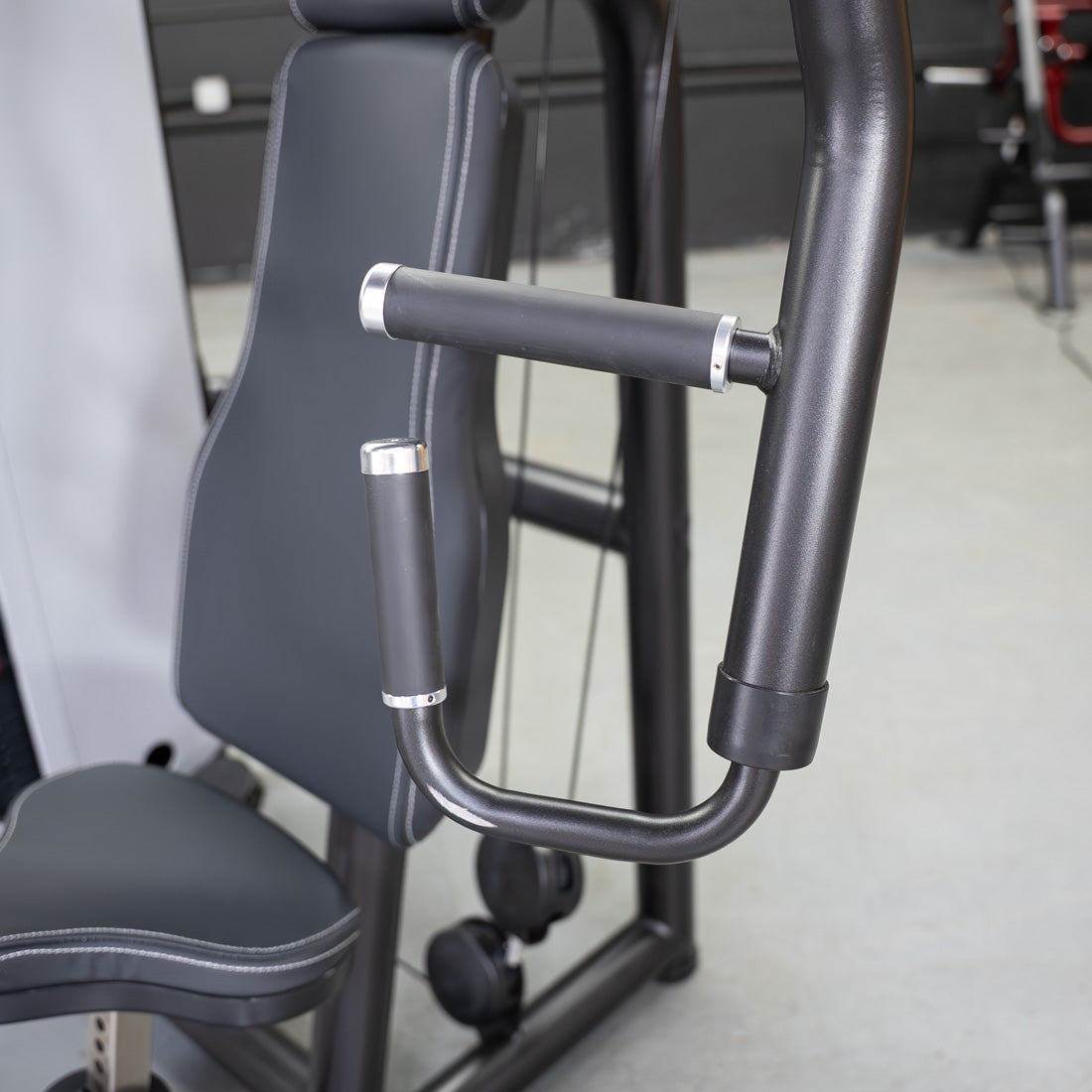 Vogue Chest Press - Muscle D Fitness - Adjustable Seat - Pin Selectorized - Pec Workout