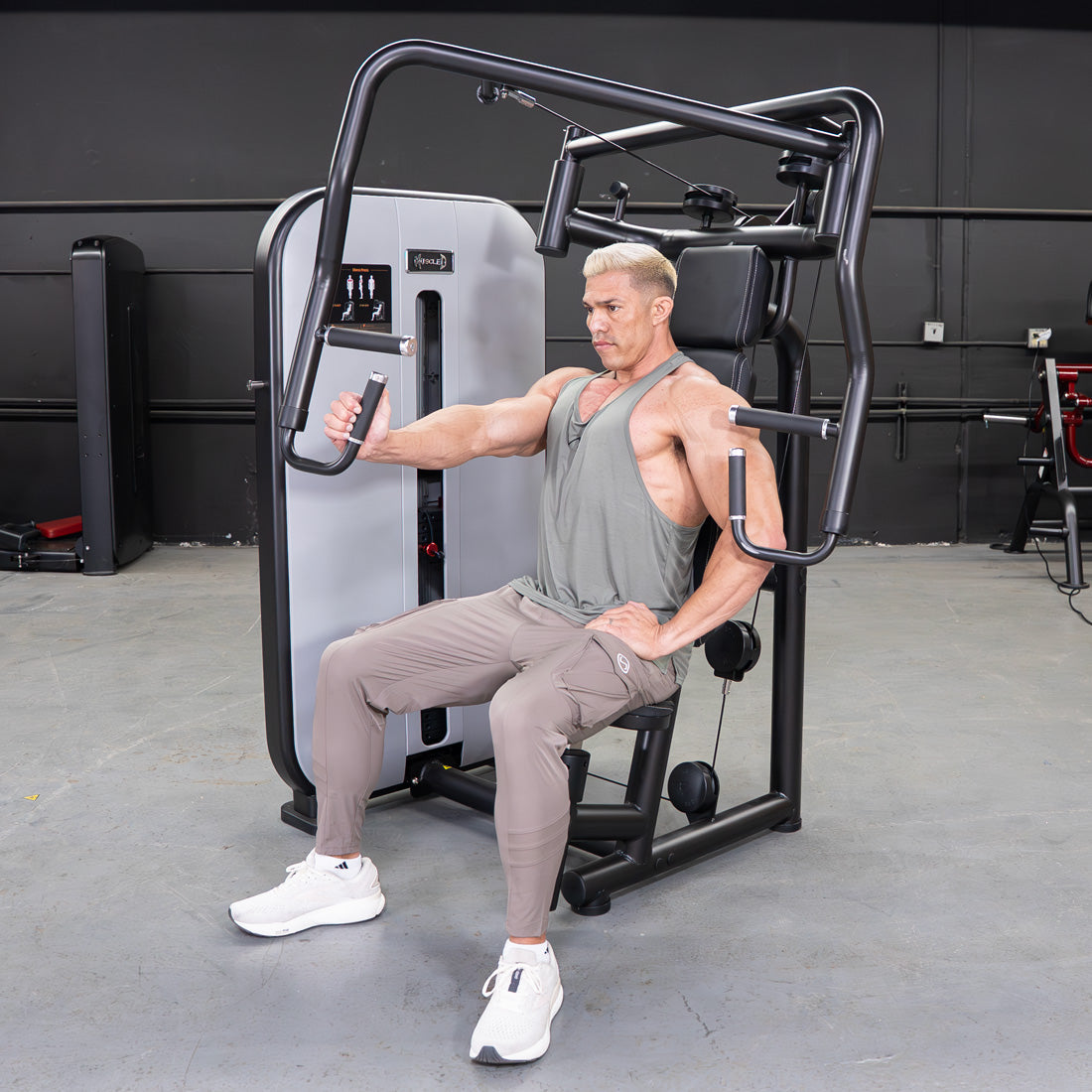 Vogue Chest Press - Muscle D Fitness - Adjustable Seat - Pin Selectorized - Pec Workout