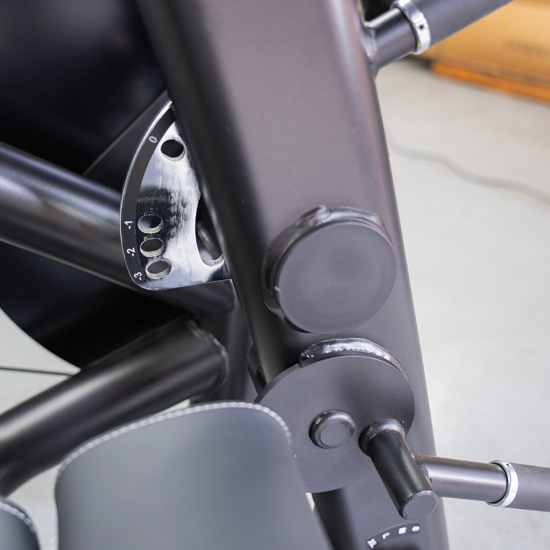 Vogue Leg Extension/Prone Leg Curl Combo - Muscle D Fitness - Seated - Adjustable - Pin Selectorized - Quads Hamstring Machine