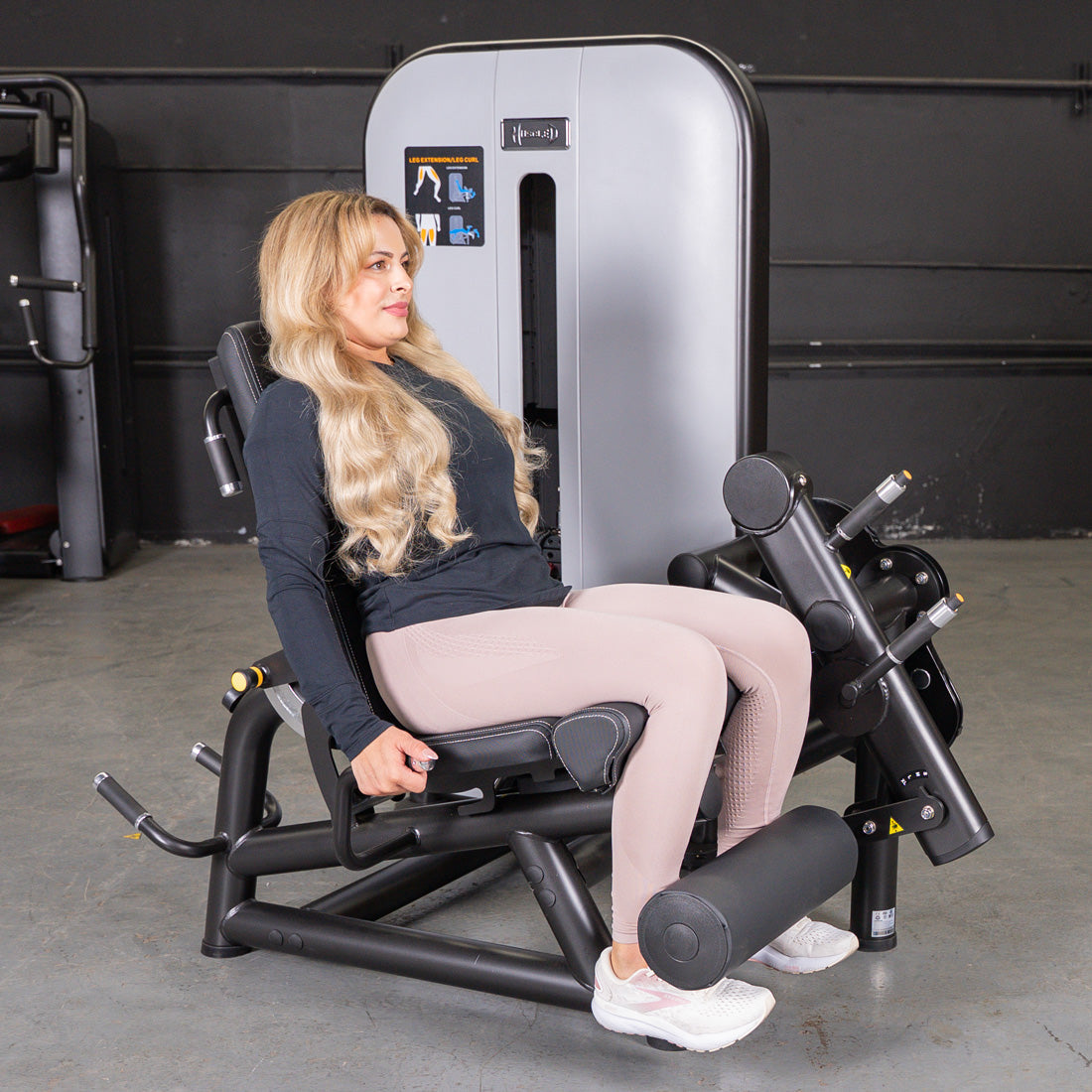 Vogue Leg Extension/Prone Leg Curl Combo - Muscle D Fitness - Seated - Adjustable - Pin Selectorized - Quads Hamstring Machine