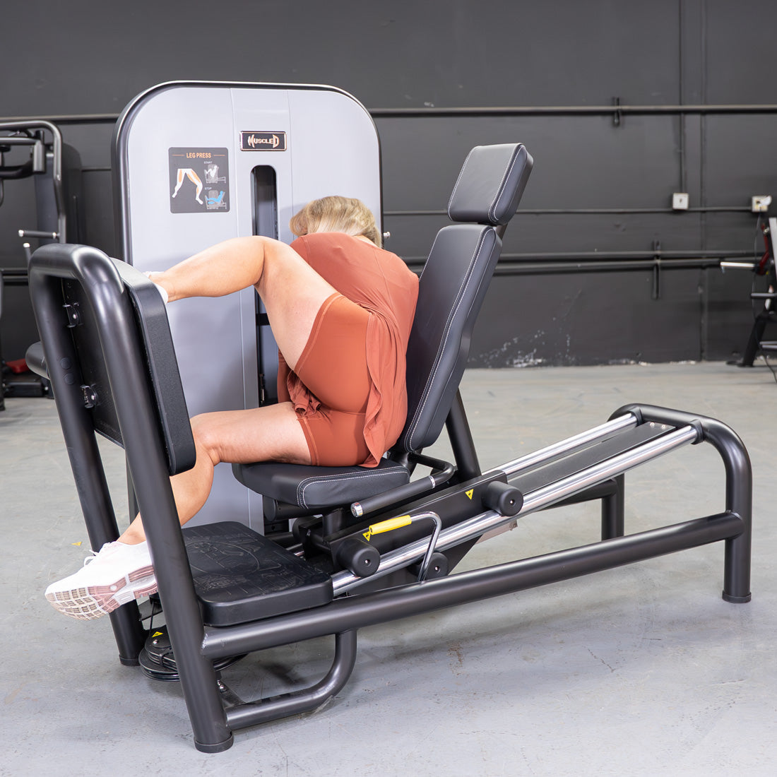 Vogue Leg Press - Muscle D Fitness - Adjustable Seat - Pin Selectorized - Quads Glutes Calf Workout