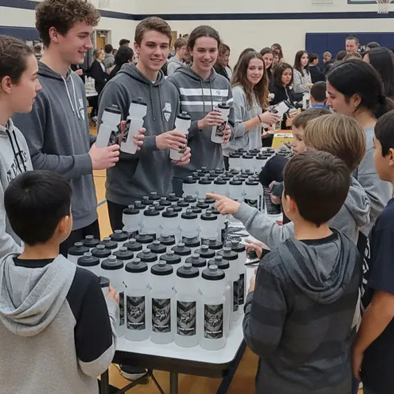 Custom 23 Oz Hydroflo sports water bottle with team logo