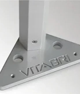 Oversized triangle footplates for outdoor tent ensuring maximum stability on all surfaces