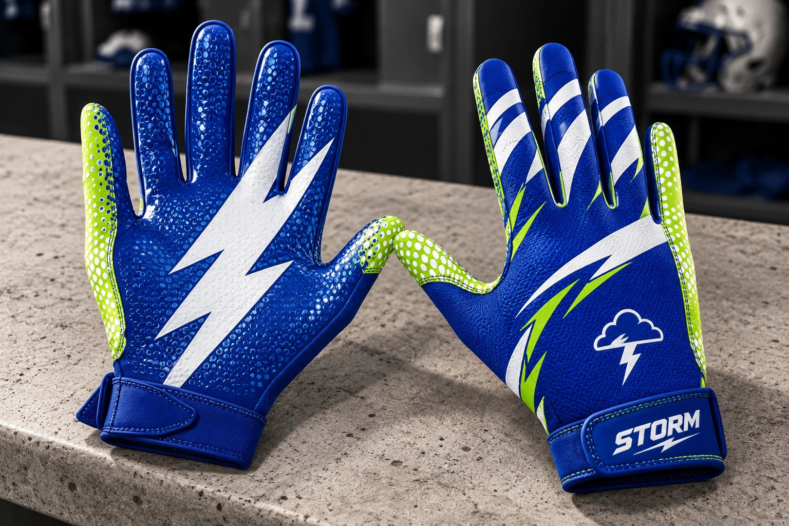 Custom palm and backhand detail